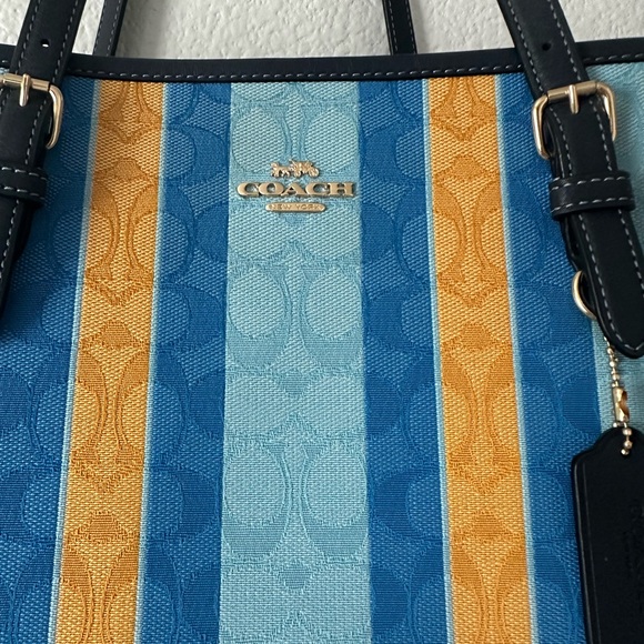 Limited edition Coach purse! - Picture 4 of 11